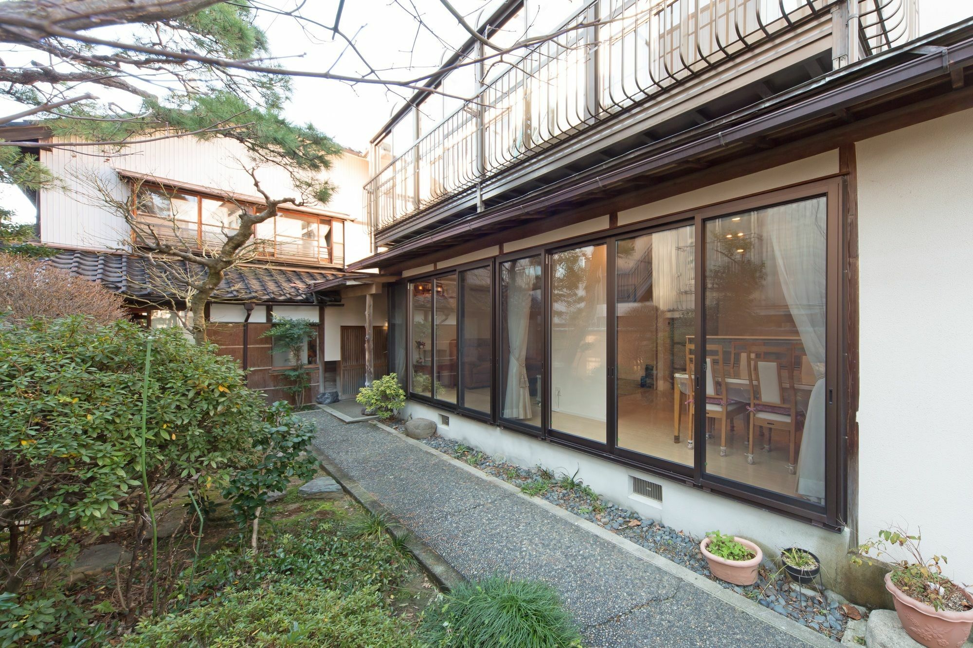 Kanazawa Seiren Le Lotus Bleu Εξωτερικό φωτογραφία